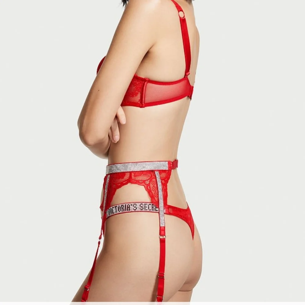 Victoria Secret - Picture 3 of 15